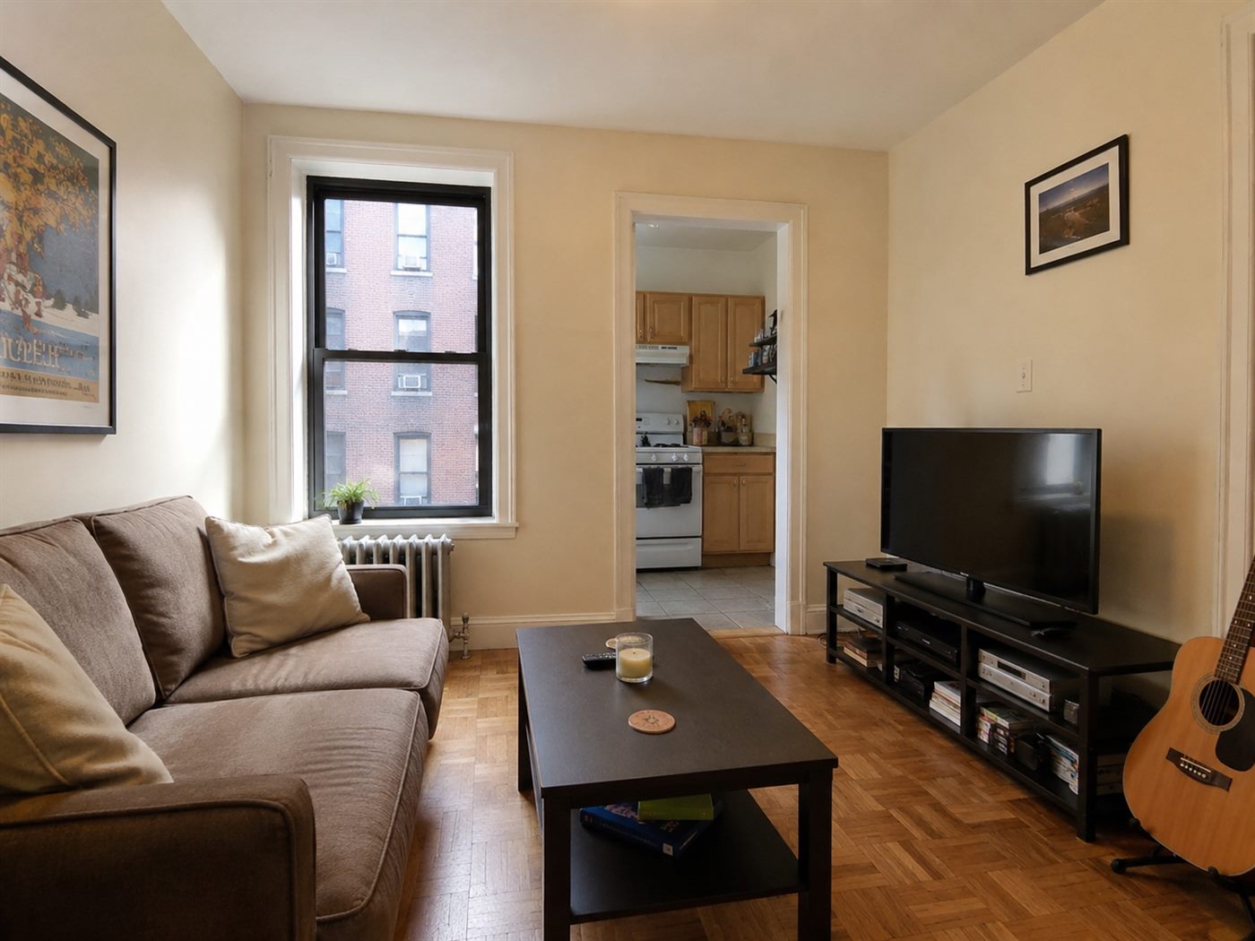Sunlit 1-Bedroom near Main St