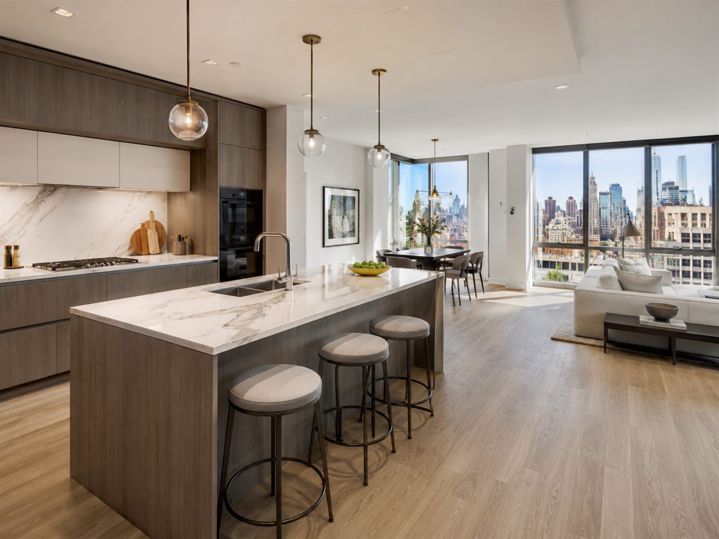 Bright 2BR, Upper East Side