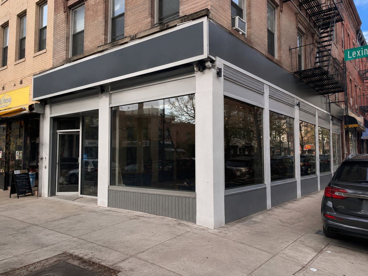 Corner Storefront, Food and Beverage Ready