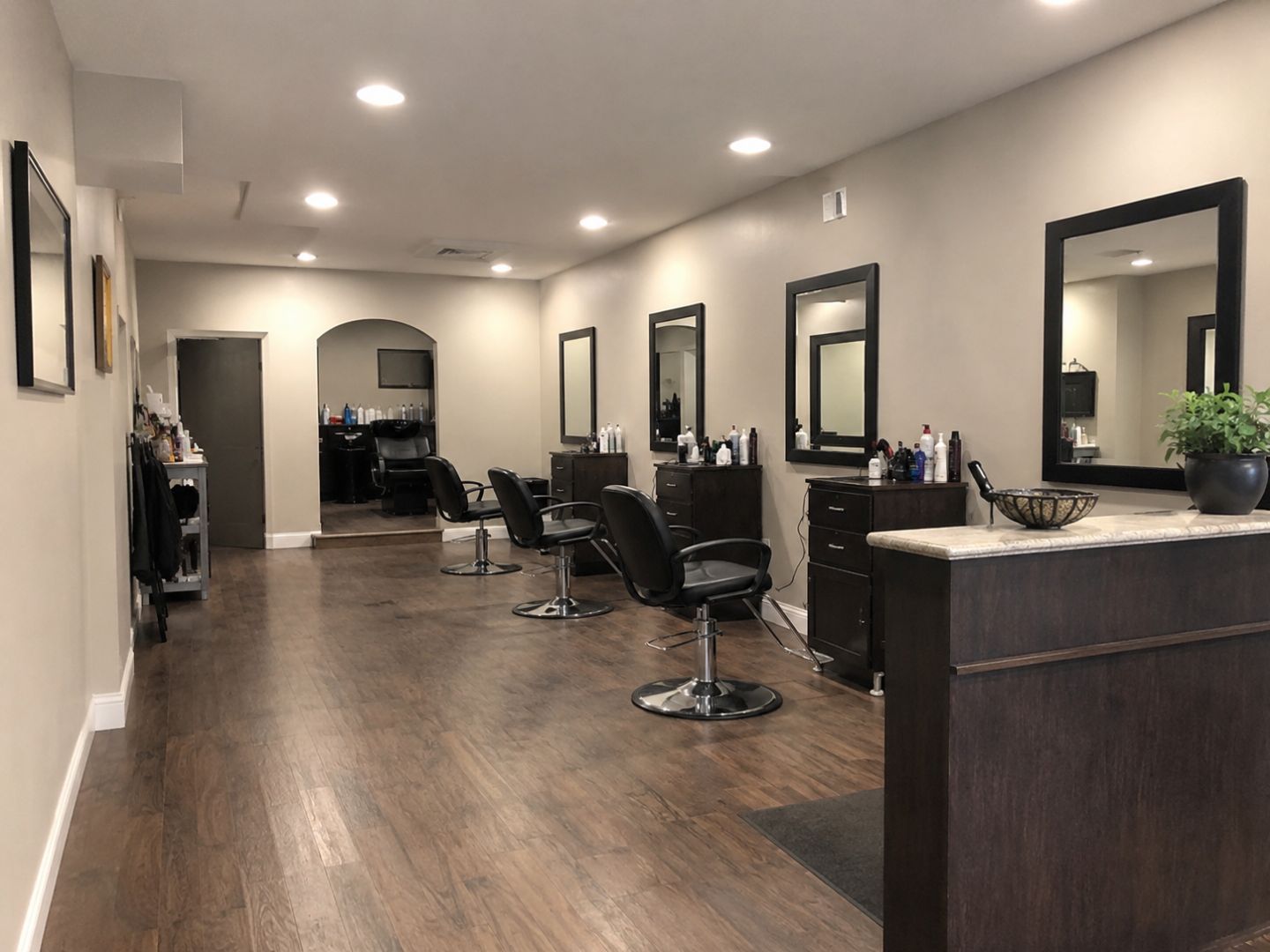 Turnkey Salon / Beauty Space
